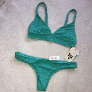 Matching Billabong bikini set!